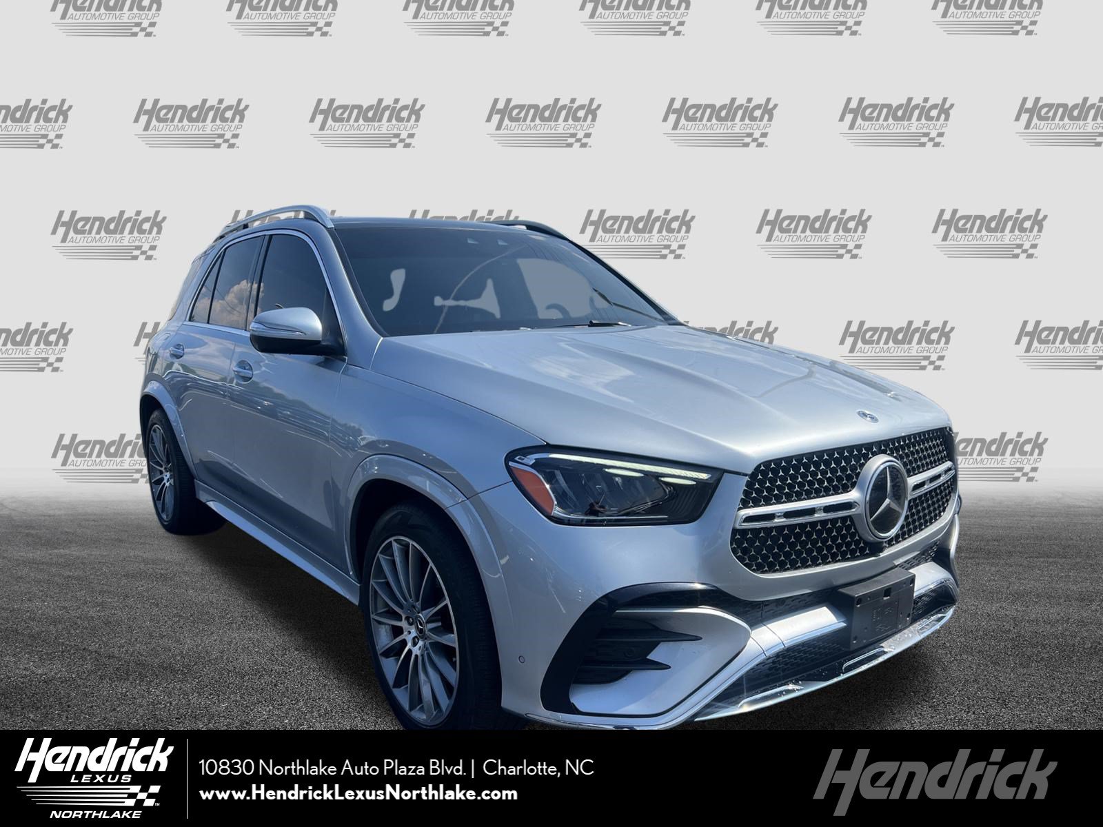 Used 2024 Mercedes-Benz GLE 450 4MATIC image 1
