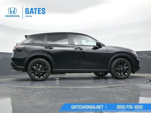 Used 2025 Honda HR-V Sport image 39