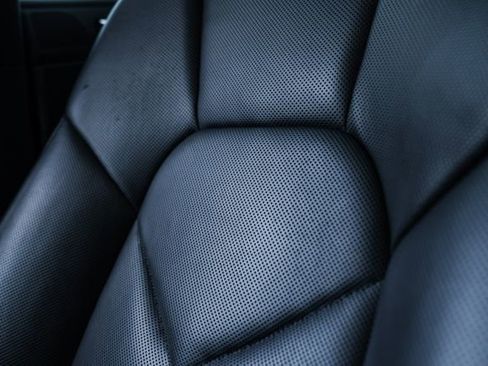 Used 2012 Porsche Cayenne image 31