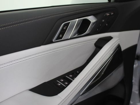 New 2026 BMW X6 M60i AWD/4WD image 23