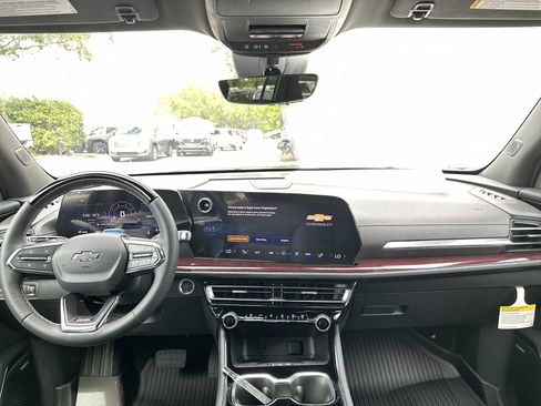 New 2026 Chevrolet Traverse Z71 AWD/4WD image 14