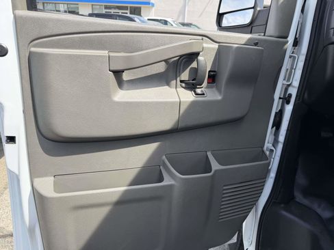 Certified 2024 Chevrolet Express 2500 w/ Driver Convenience Package RWD image 17