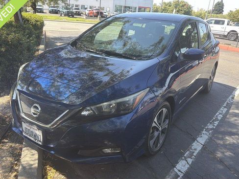 Used 2018 Nissan Leaf SV w/ Protection Package FWD image 1
