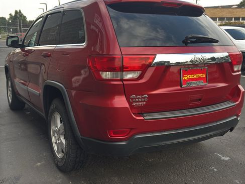 Used 2011 Jeep Grand Cherokee Laredo AWD/4WD image 8