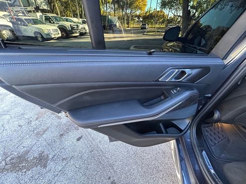 Used 2022 BMW X5 sDrive40i w/ M Sport Package image 38