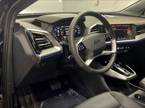 Used 2025 Audi Q4 e-tron Premium Plus w/ Premium Plus image 15