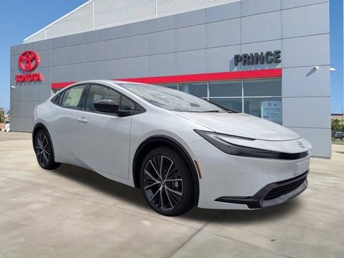 New 2025 Toyota Prius XLE FWD image 3