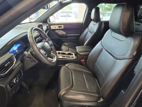Used 2023 Ford Explorer ST w/ Equipment Group 401A AWD/4WD image 18