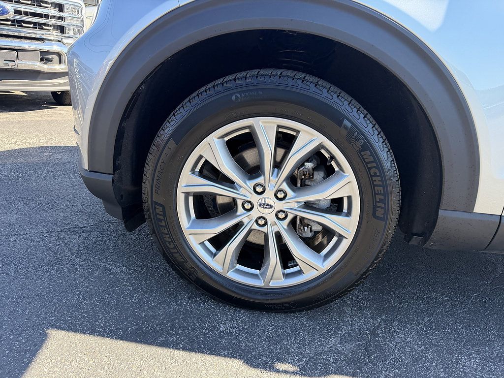Certified 2023 Ford Explorer XLT w/ Equipment Group 202A AWD/4WD image 10