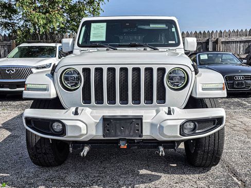 Used 2021 Jeep Wrangler Unlimited Sahara AWD/4WD image 2