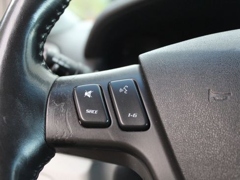 Used 2007 Cadillac SRX w/ Theater Package image 27