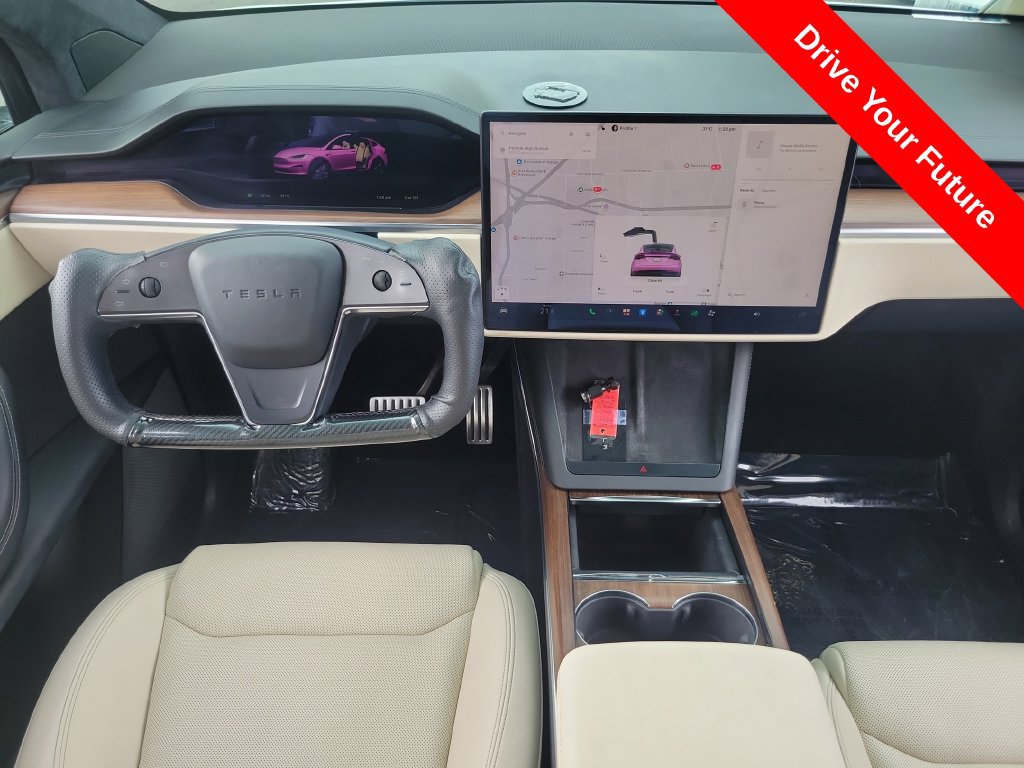 Used 2023 Tesla Model X AWD/4WD image 4