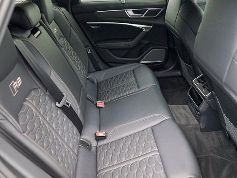 Used 2024 Audi RS 6 performance image 26