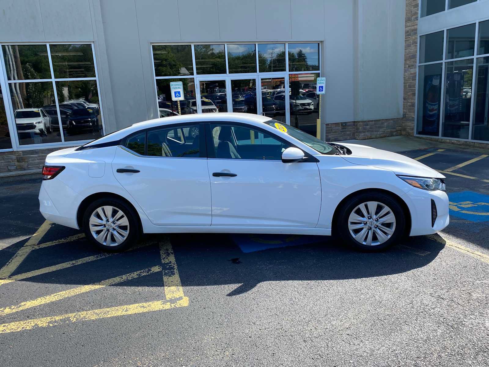 Used 2024 Nissan Sentra S FWD image 16