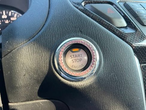 Used 2019 Nissan Pathfinder SL w/ Rock Creek Edition FWD image 23