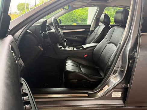 Used 2010 INFINITI G37 Journey w/ Premium Pkg RWD image 8