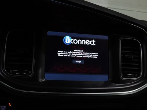 Used 2018 Dodge Charger R/T Scat Pack RWD image 44