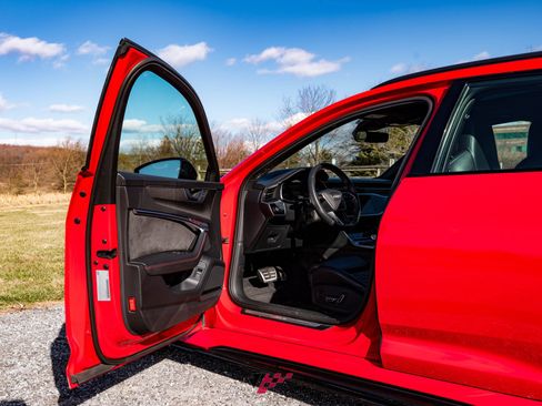 Used 2021 Audi RS 6 4.0 TFSI quattro image 35