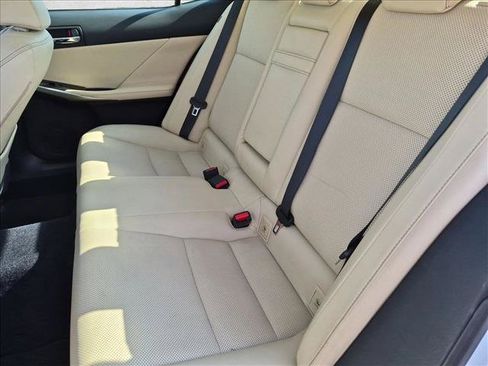 Used 2014 Lexus IS 250 RWD image 17