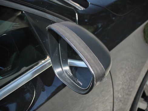 Used 2012 Volkswagen Jetta GLI Autobahn FWD image 33