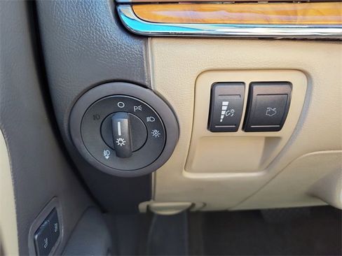 Used 2012 Lincoln MKZ image 19