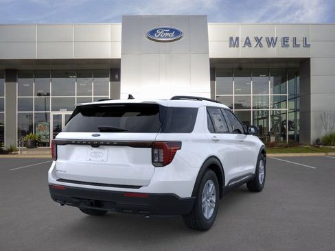 New 2025 Ford Explorer Active image 30
