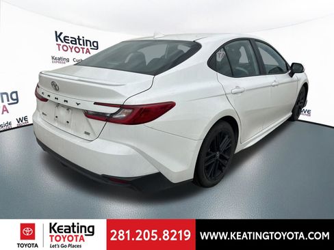 Certified 2025 Toyota Camry SE image 8