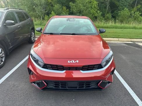 Used 2023 Kia Forte GT-Line w/ GT-Line Premium Package FWD image 3
