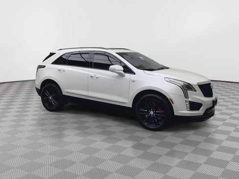 Used 2024 Cadillac XT5 Sportv w/ LPO, Floor Liner Package AWD/4WD image 44