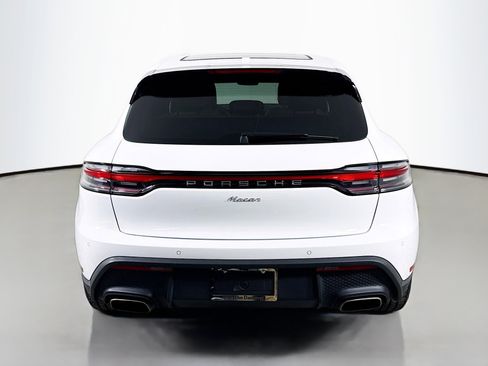Certified 2023 Porsche Macan image 10