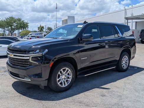 Used 2023 Chevrolet Tahoe LT image 3