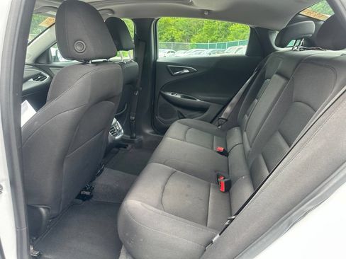 Used 2024 Chevrolet Malibu LT FWD image 14