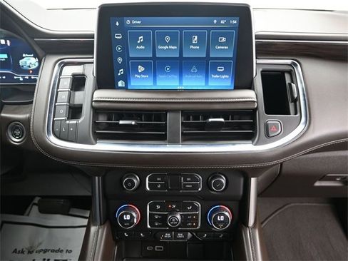 Used 2023 Chevrolet Suburban Z71 w/ Luxury Package image 15