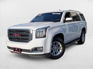 Used 2017 GMC Yukon SLT image 1