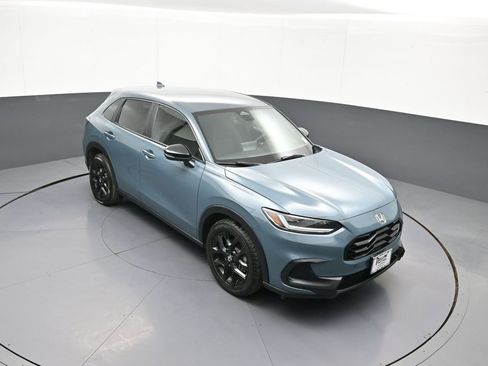 Certified 2025 Honda HR-V Sport image 34