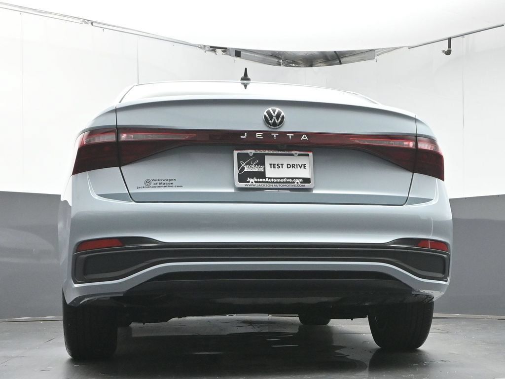 Used 2026 Volkswagen Jetta Sport FWD image 34