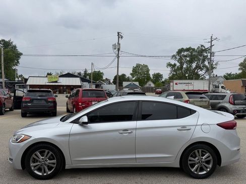 Used 2018 Hyundai Elantra SEL w/ Cargo Package FWD image 5