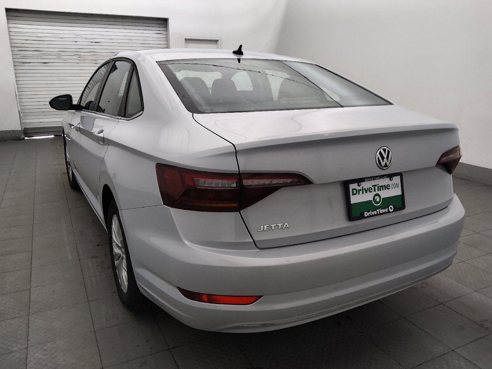 Used 2019 Volkswagen Jetta R-Line FWD image 5