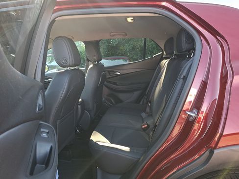 Used 2023 Buick Encore GX Preferred w/ Cold Weather Comfort Package AWD/4WD image 10