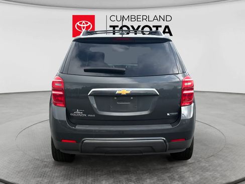 Used 2017 Chevrolet Equinox Premier w/ Enhanced Convenience Package AWD/4WD image 4