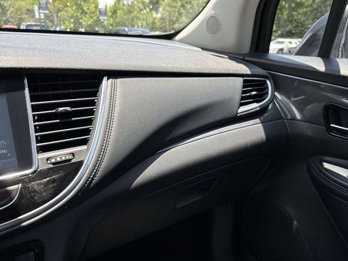 Used 2021 Buick Encore Preferred w/ Safety Package FWD image 56
