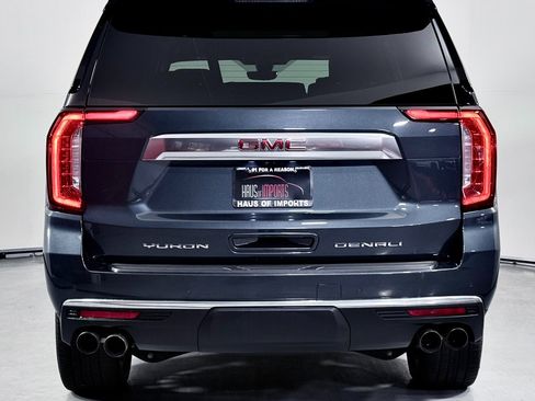 Used 2021 GMC Yukon Denali w/ Denali Premium Package image 8