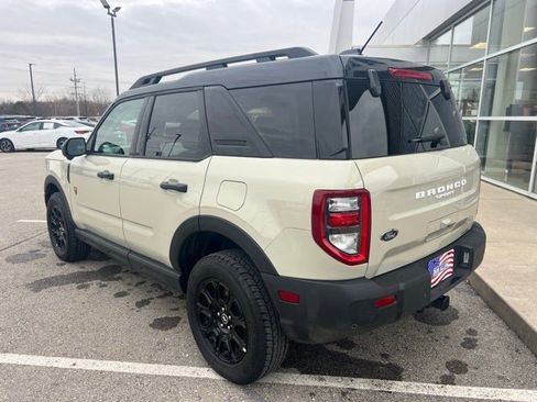 Used 2025 Ford Bronco Sport Badlands image 3
