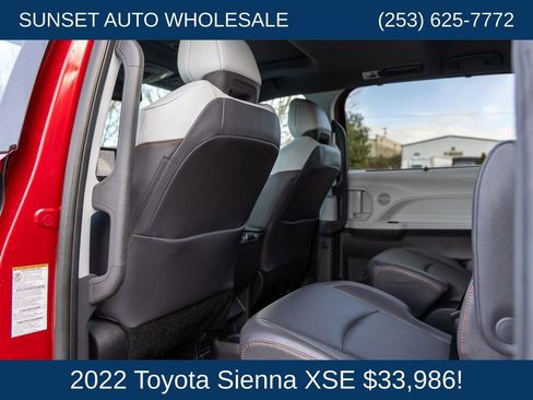 Used 2022 Toyota Sienna XSE FWD image 65
