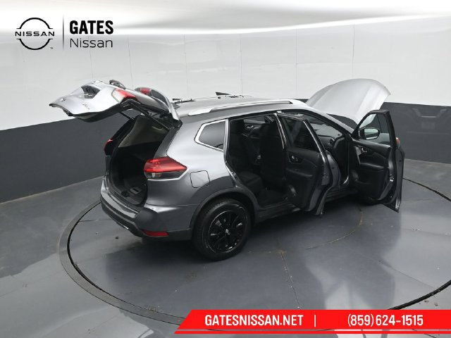 Used 2018 Nissan Rogue SV AWD/4WD image 53
