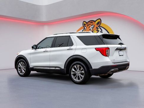 Used 2024 Ford Explorer Limited image 7