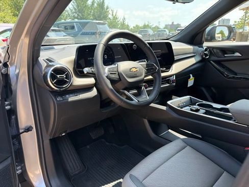 New 2026 Chevrolet Equinox LT w/ Convenience Package II AWD/4WD image 14