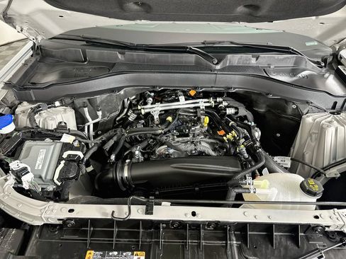 Used 2026 Ford Explorer Active RWD image 32