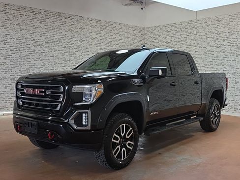 Used 2020 GMC Sierra 1500 AT4 w/ AT4 Premium Package AWD/4WD image 3
