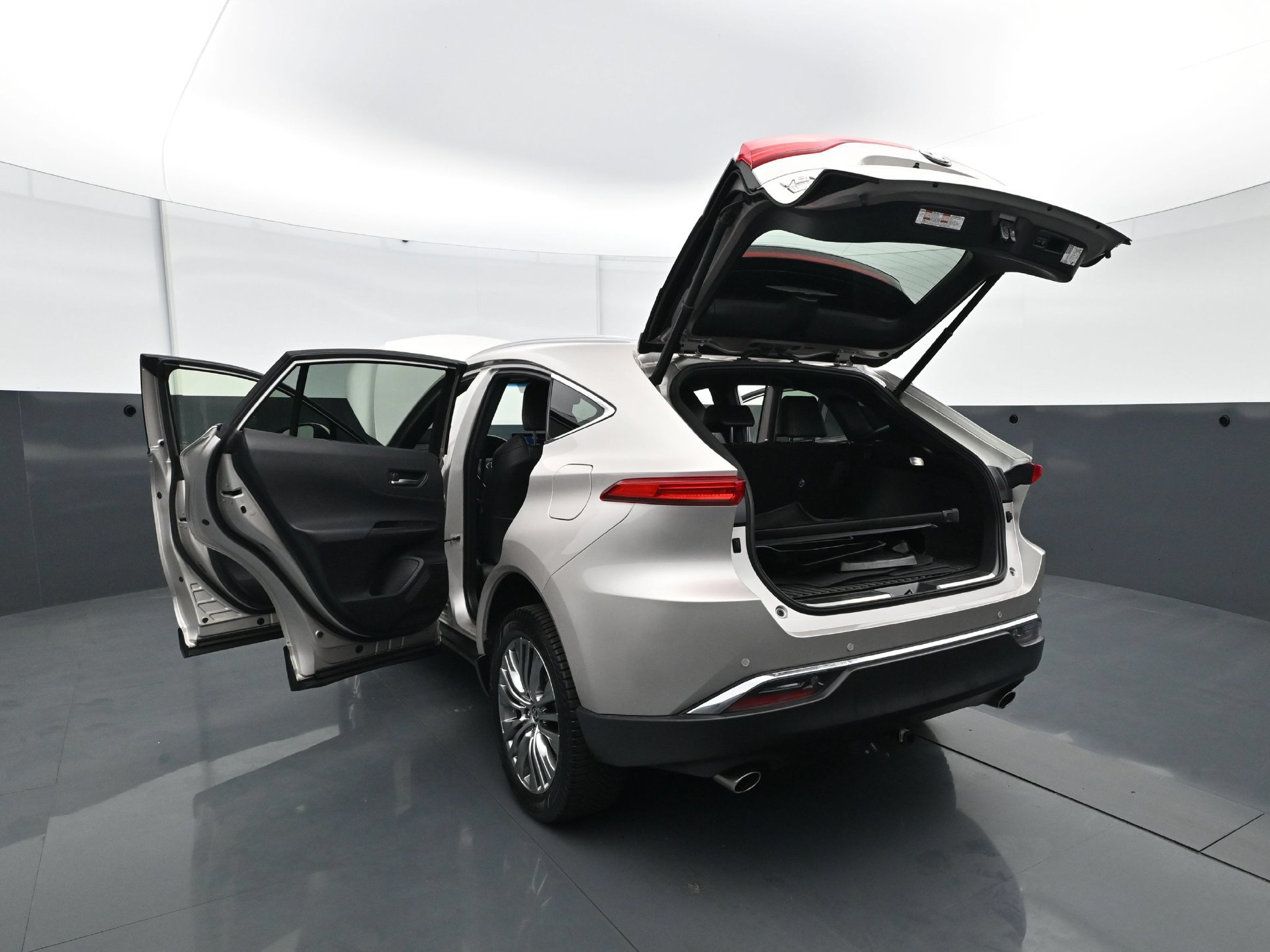 Used 2021 Toyota Venza Limited w/ Advanced Technology Package AWD/4WD image 32